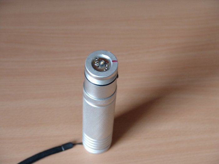 3.jpg (53.71 KiB) 35301 mal betrachtet Taschenlampe ausgeschaltet, Reflektor abgeschraubt